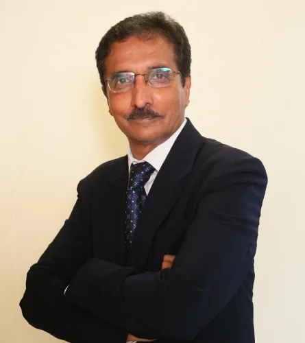 Dr-Deepak-Vaidya-Eye-Specialist Dr. Deepak Vaidya is one of the best eye doctor in mumbai